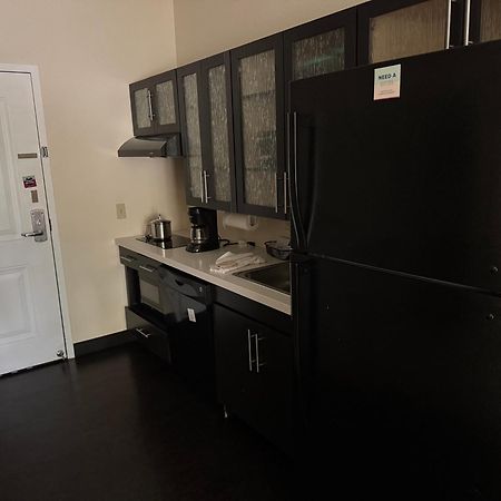Candlewood Suites - Newark South - University Area By Ihg Экстерьер фото