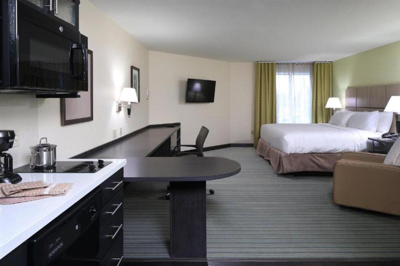 Candlewood Suites - Newark South - University Area By Ihg Экстерьер фото