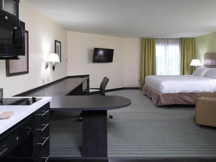 Candlewood Suites - Newark South - University Area By Ihg Экстерьер фото