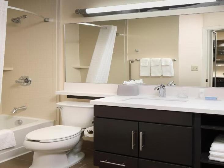 Candlewood Suites - Newark South - University Area By Ihg Экстерьер фото