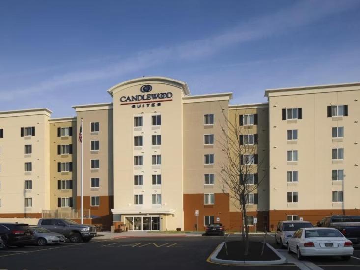 Candlewood Suites - Newark South - University Area By Ihg Экстерьер фото