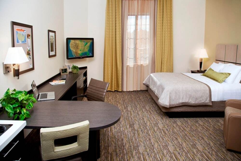 Candlewood Suites - Newark South - University Area By Ihg Экстерьер фото