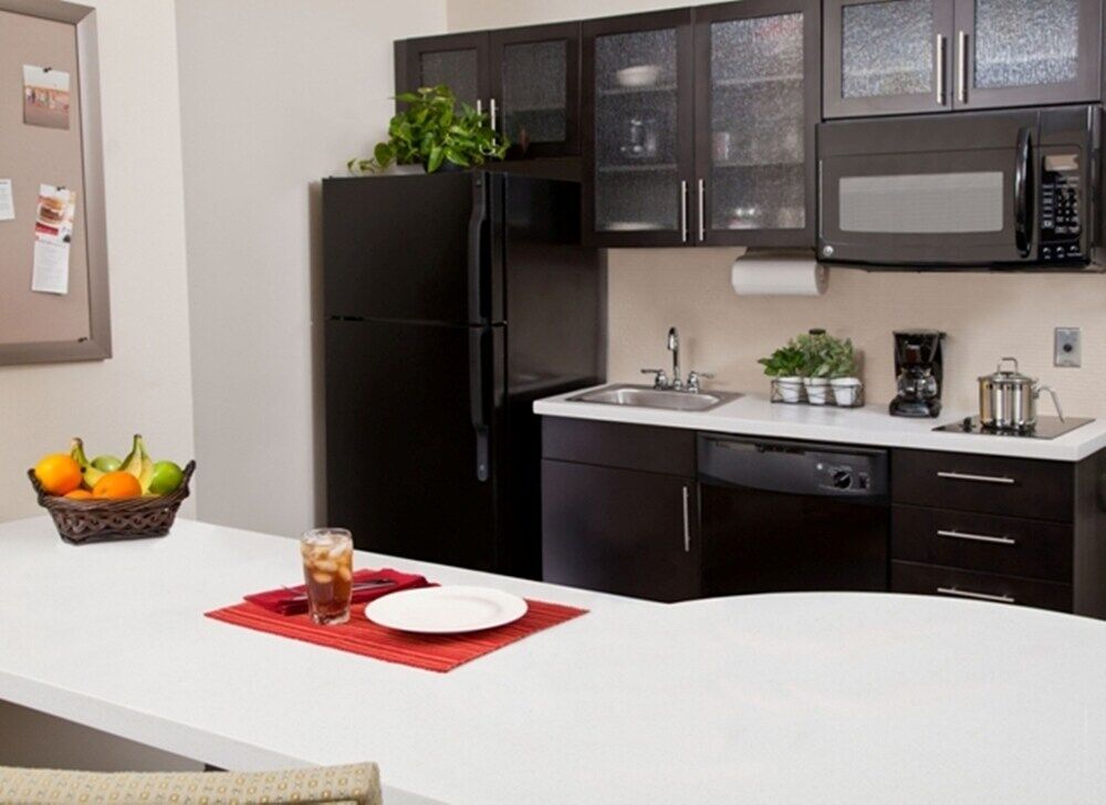 Candlewood Suites - Newark South - University Area By Ihg Экстерьер фото